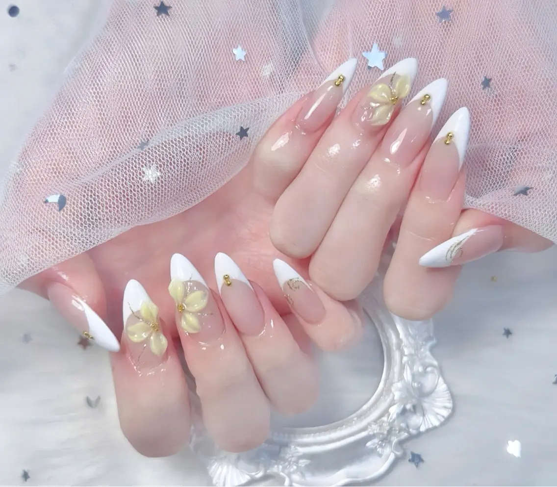 ネイル チークネイル 長さ出し フレンチネイル ジェルネイル グラデーション ハンドネイル THANHTHANH NAILのネイルデザイン