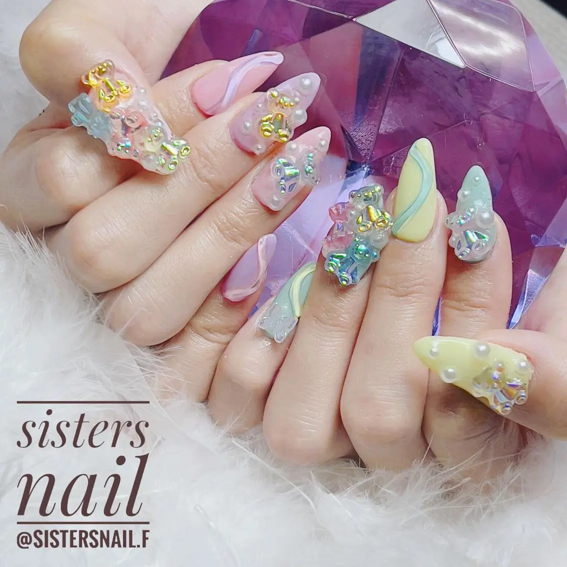 ネイル アートネイル キラキラネイル ぷっくりネイル スカルプネイル ブライダルネイル sisters nail.fのネイルデザイン