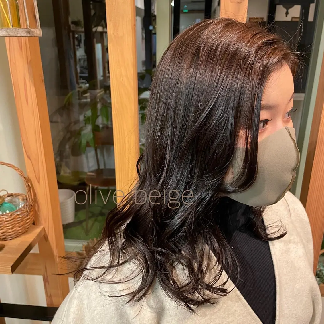 ミディアム カラー オリーブカラー 𓂃megu‪𓂃 森野めぐみのヘアスタイル