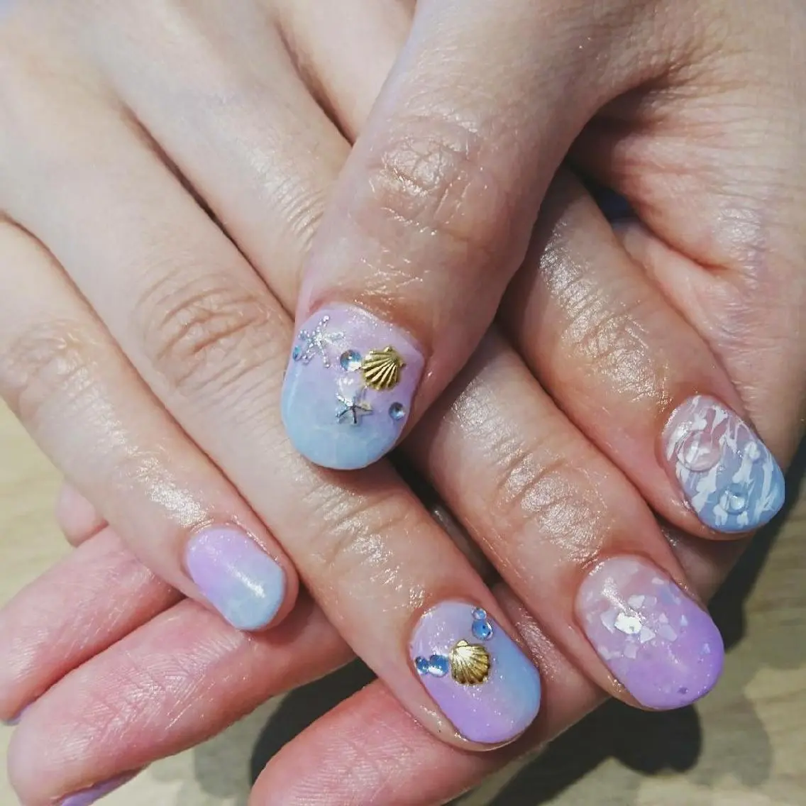 ネイル ネイルスペースR 小林のネイルデザイン