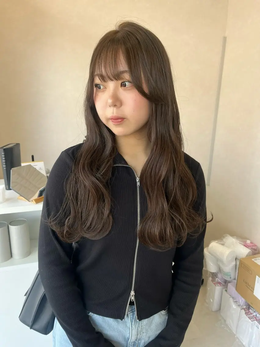 ロング カラー ブリーチ ダブルカラー ブリーチなしカラー ヘアカラー 長山 茉白のヘアスタイル