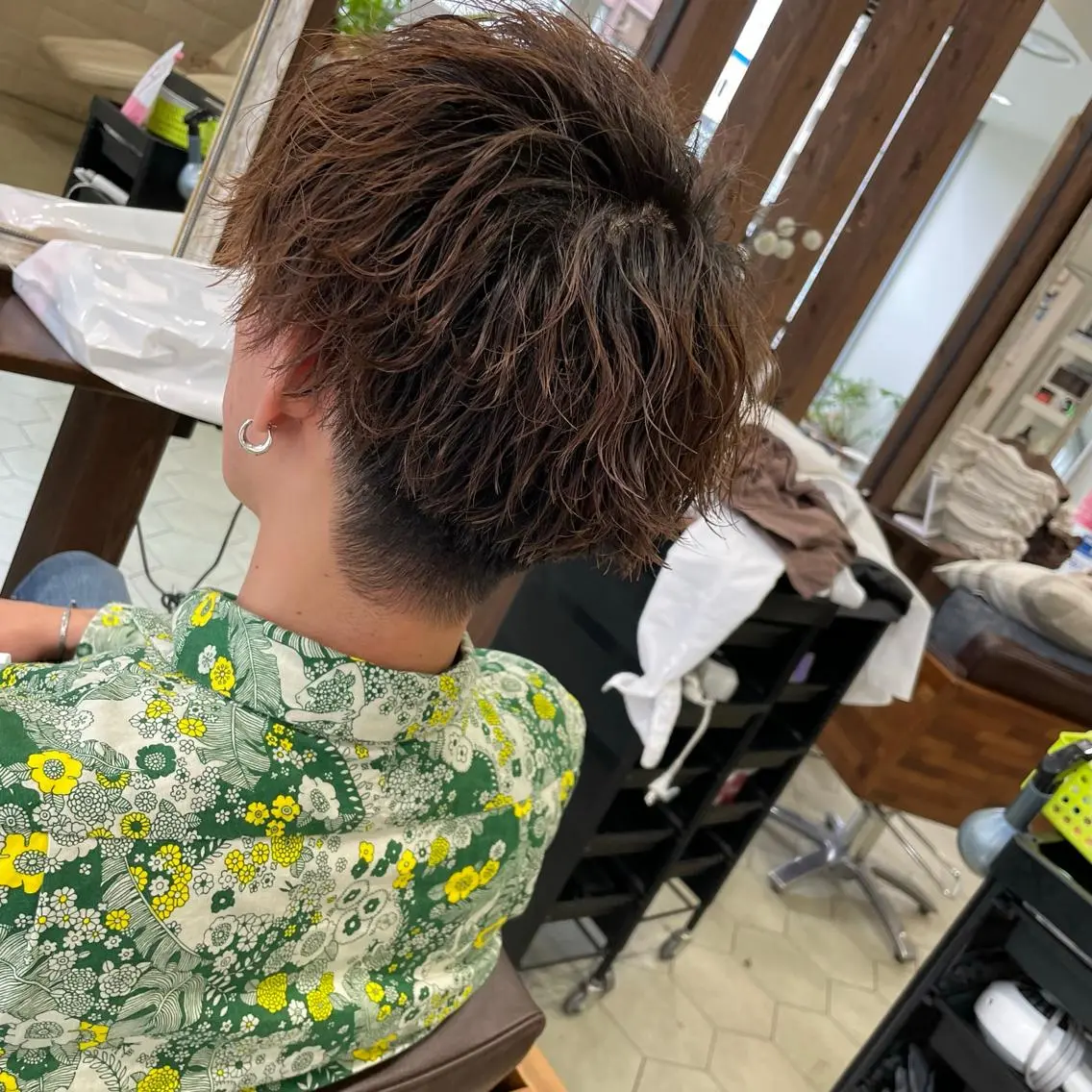ミディアム パーマ メンズ ミディアムパーマ フェードカット マッシュ メンズパーマ スパイラルパーマ カット パーマ ヘアセット 堤太志 メンズパーマ特化のヘアスタイル