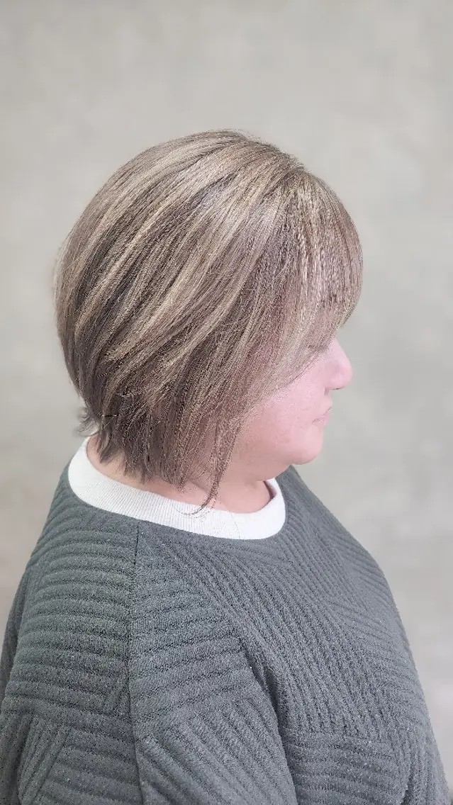 ショート カラー 柏 康孝のヘアスタイル