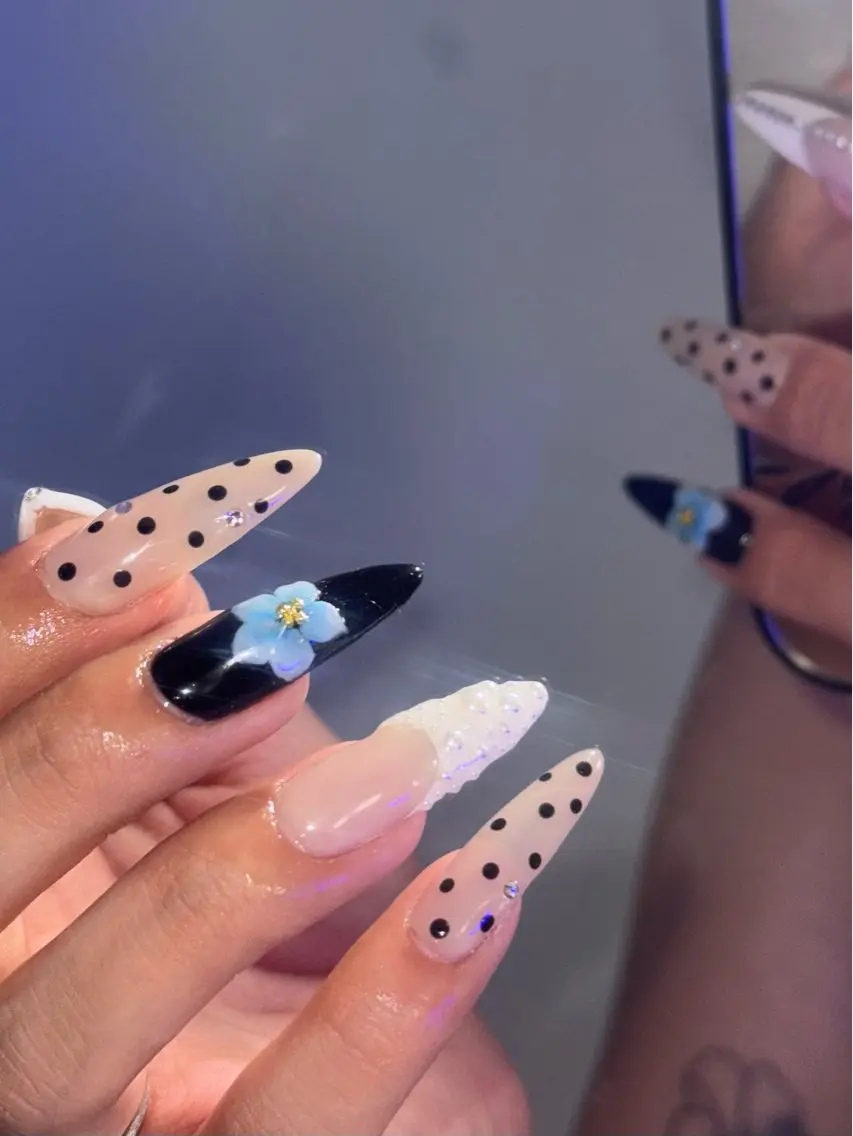 ネイル ハンドネイル BiBi Nanakaのネイルデザイン