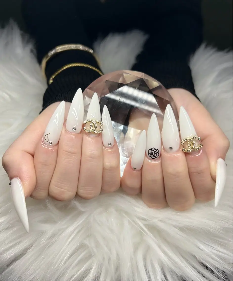 ネイル アートネイル オーロラネイル チークネイル 長さ出し フットネイル Chan nailsのネイルデザイン