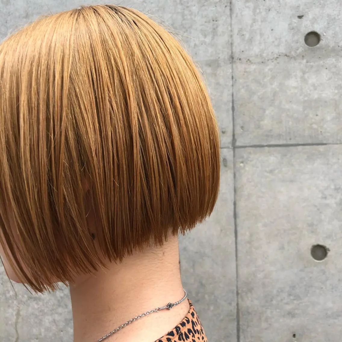 ショート カラー ハイトーンカラー ボブ やまさきえりこ ニュアンスパーマのヘアスタイル