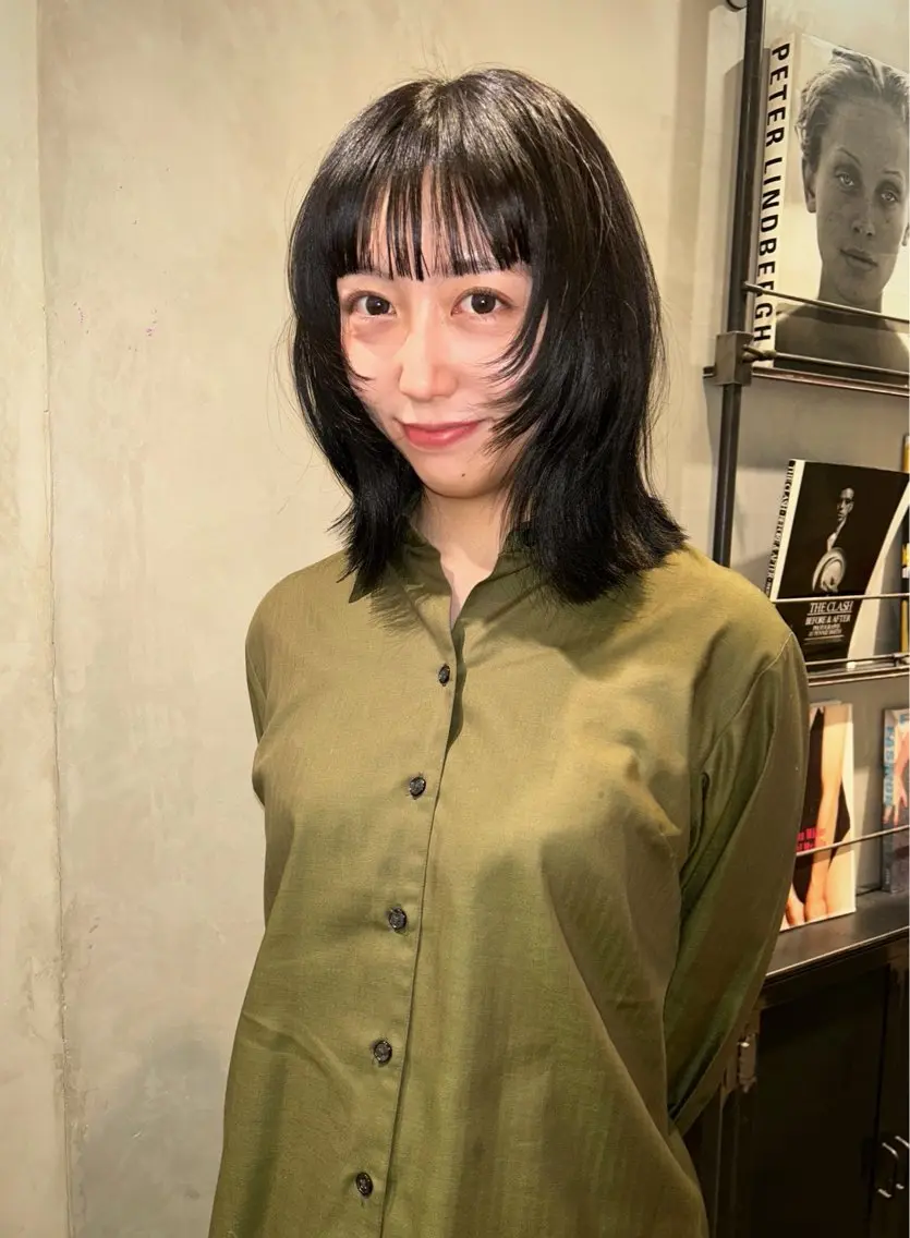 セミロング カラー カット タナカ カナ🫧のヘアスタイル