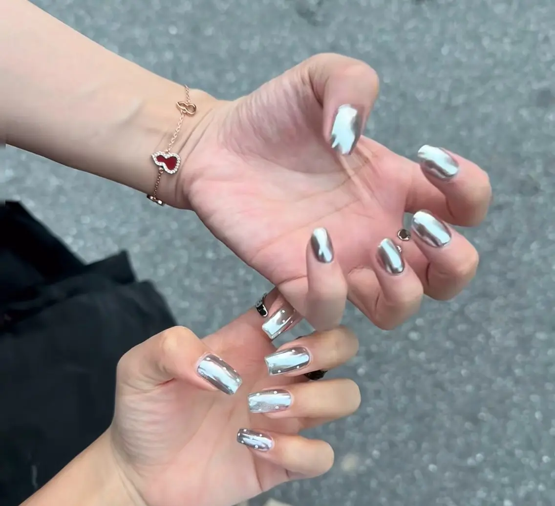 ネイル ハンドネイル H3 Nail Miniのネイルデザイン