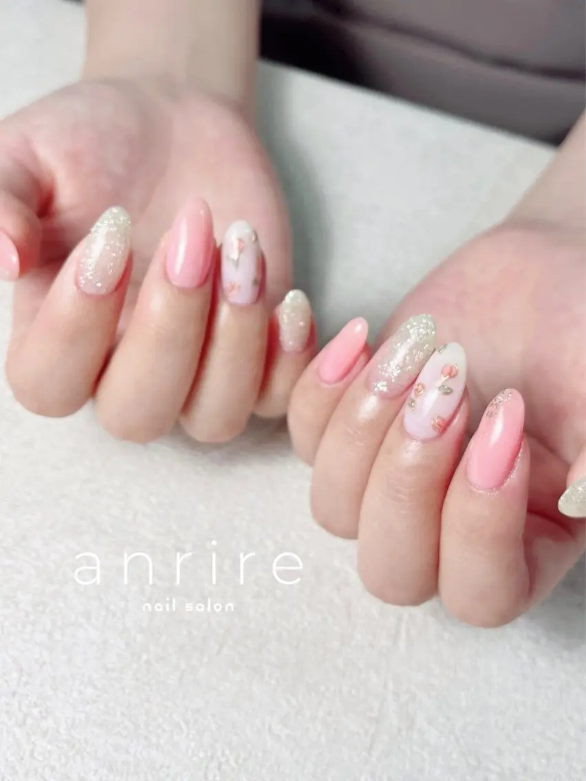 ネイル フラッシュネイル フラワーネイル ジェルネイル キラキラネイル ラメ(グリッター) ハンドネイル nailsalon anrireのネイルデザイン