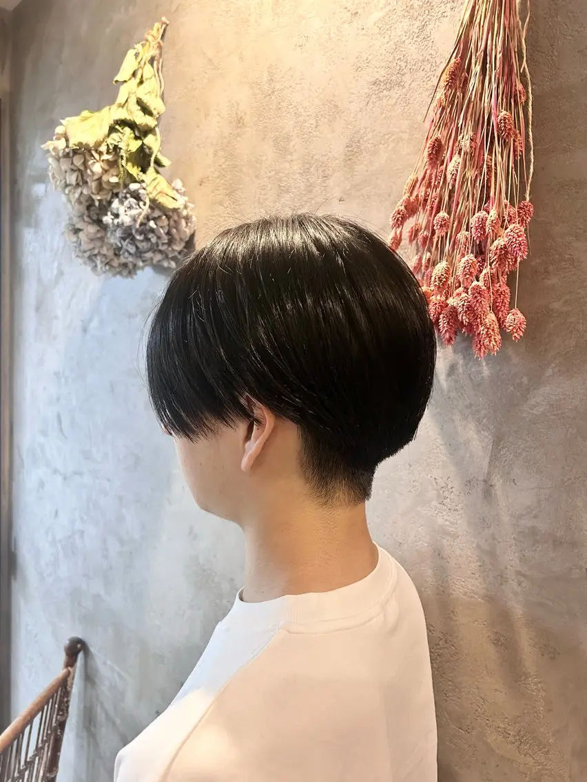 ショート 濵﨑 理奈のヘアスタイル