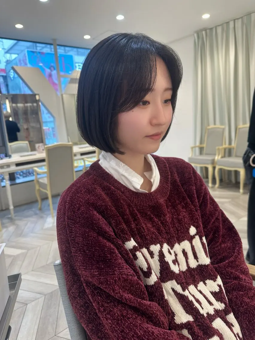 ショート ボブ 小顔カット カット トリートメント 小顔レイヤー/ ベージュ🤍Rieのヘアスタイル