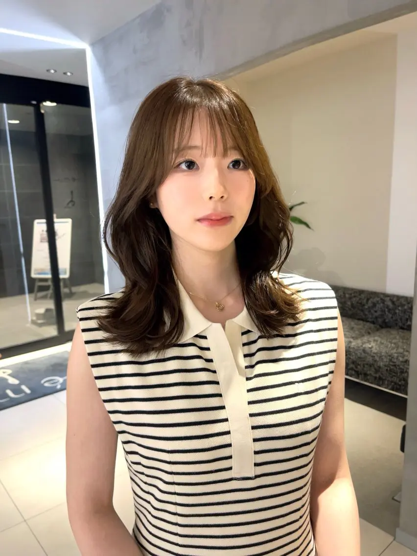 セミロング くびれヘア カット ヘアカラー トリートメント 顔周りレイヤー 髪質改善 / AYUのヘアスタイル