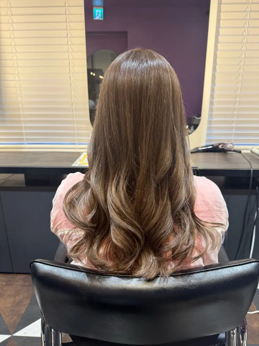ロング カラー 透明感カラー ハイライトカラー ハイライト 加藤 まりえのヘアスタイル