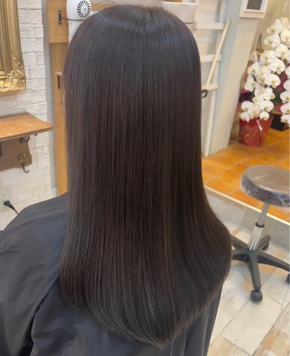 セミロング カラー Rayt hair レイトヘアーのヘアスタイル