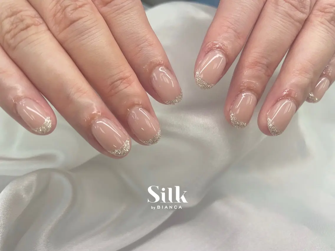 ネイル フレンチネイル オフィスネイル 𝐒𝐢𝐥𝐤 🎀𝐚𝐧𝐧𝐚のネイルデザイン