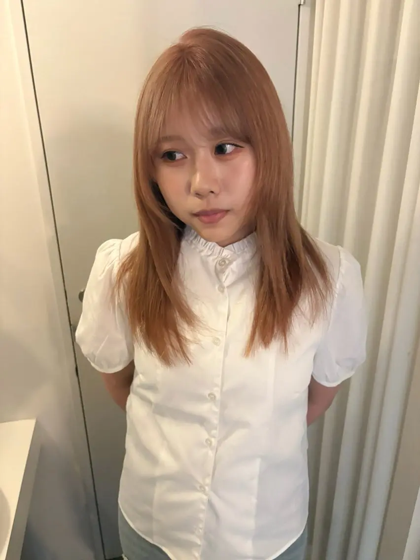ロング カラー ヘアカラー 山内 めいのヘアスタイル