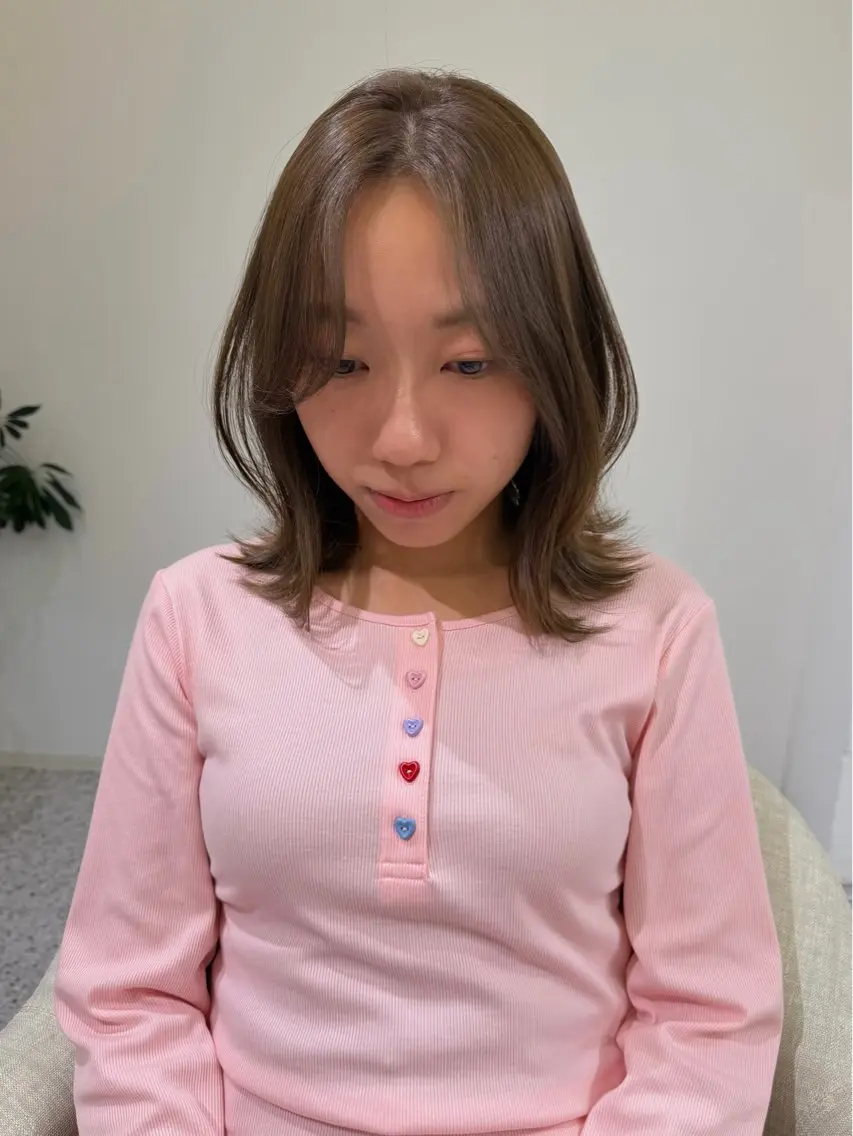 ミディアム カット トリートメント cher. naoのヘアスタイル