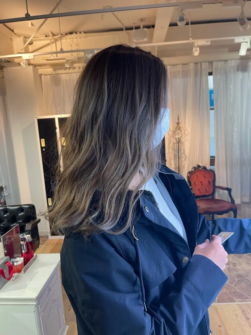 セミロング ヘアカラー 艶髪💎美容師 TATSUYAのヘアスタイル