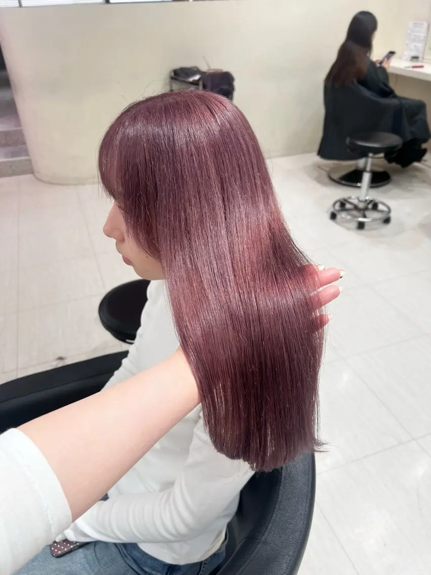 セミロング カラー ヘアアレンジ ヘアカラー 韓国レイヤー&ピンク 艶髪🩶maikoのヘアスタイル