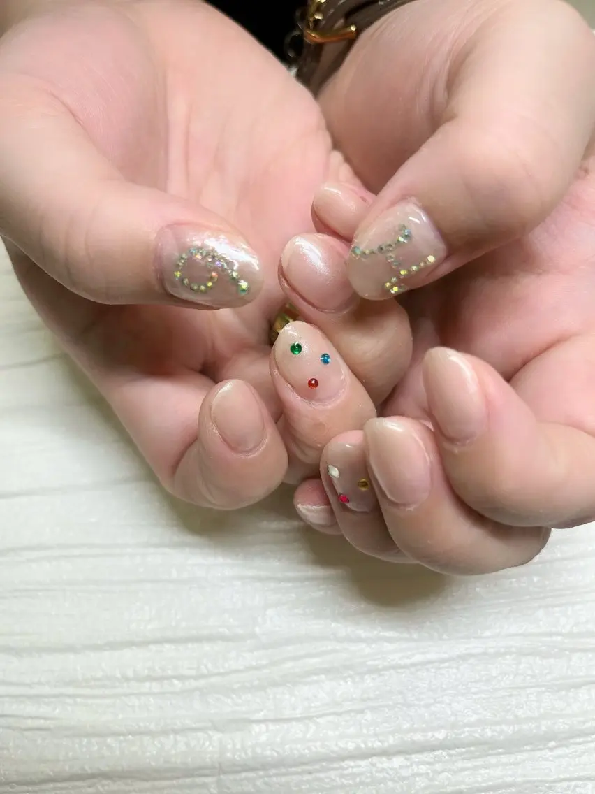 ネイル アートネイル ニュアンスネイル ショートネイル シンプルネイル ストーンネイル ハンドネイル chai 上本町 sakuraのネイルデザイン