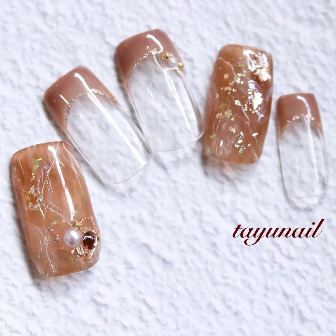 ネイル ブラウン フレンチネイル ジェルネイル ニュアンスネイル パラジェル ハンドネイル ネイルサロン 【たゆnail】のネイルデザイン