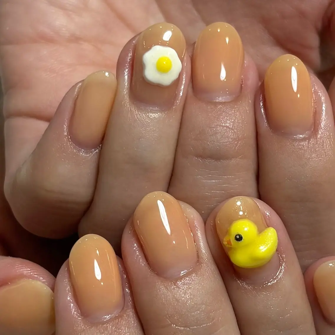 ネイル ハンドネイル WHITE NAIL 鳳店AYUMIのネイルデザイン