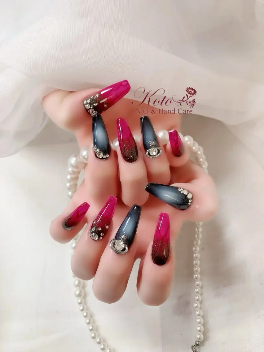 ネイル 長さ出し ジェルネイル 持ち込み ニュアンスネイル 赤色 ハンドネイル Nail Salon KOTOのネイルデザイン