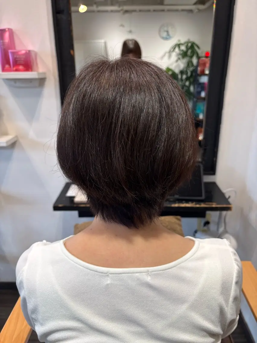 ショート こやなぎ れいなのヘアスタイル