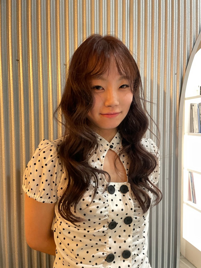 カラー SEE.カシワバラ リコのヘアスタイル