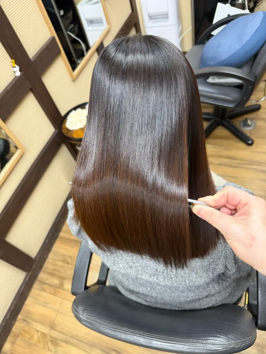 ロング パーマ 髪質改善 カット 縮毛矯正 トリートメント みやたゆうき 髪質改善講師のヘアスタイル
