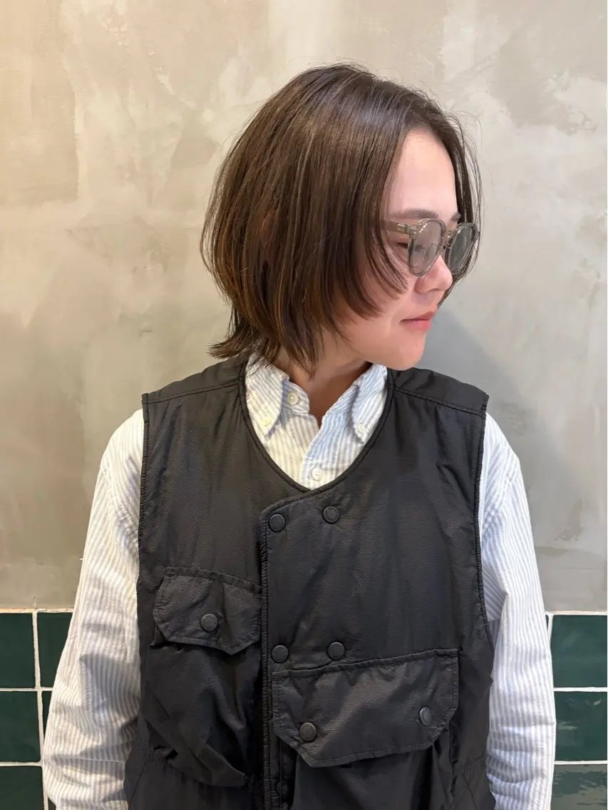 ショート カラー ウルフカット sai 青山 史親のヘアスタイル