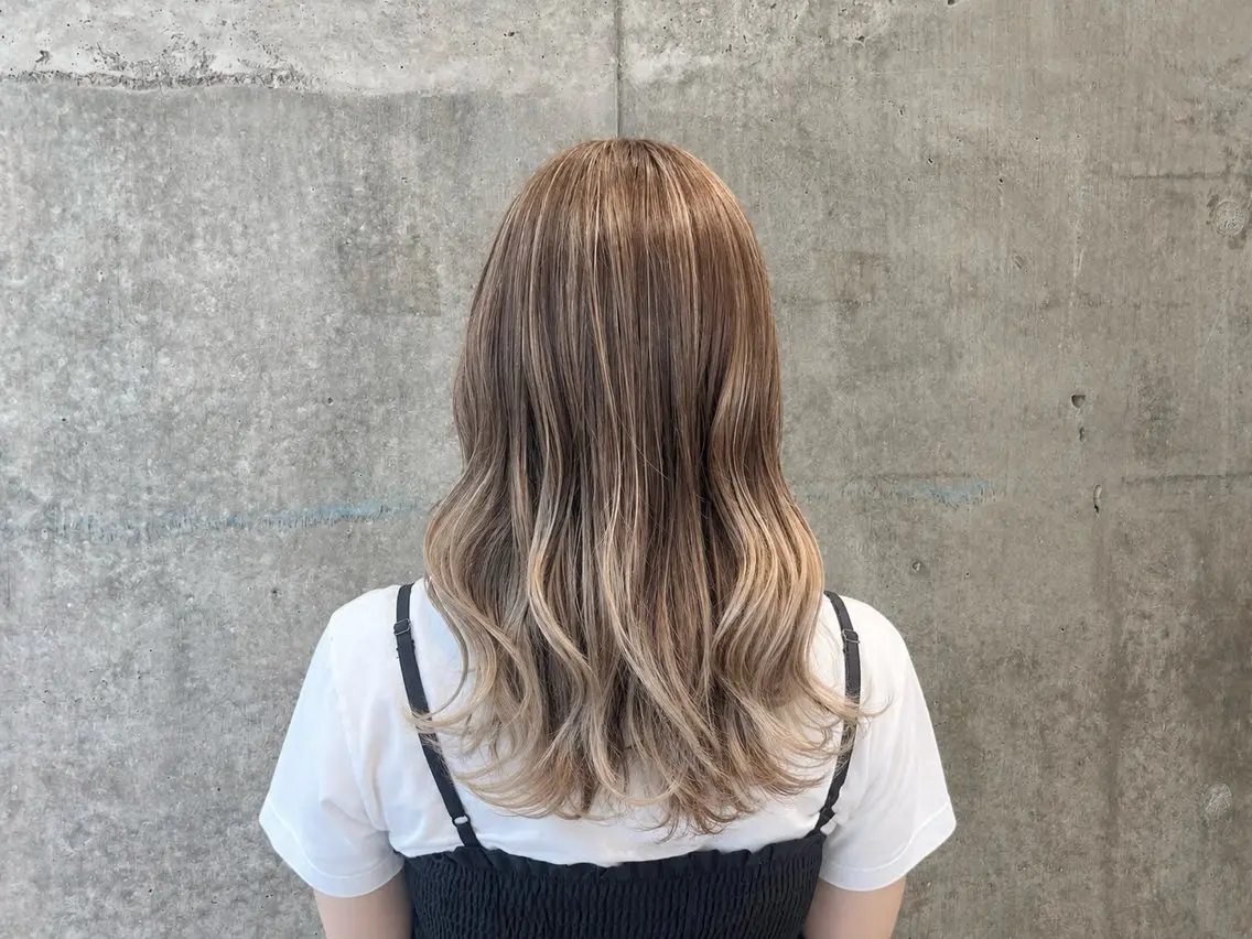 セミロング カラー 蓮見友里 PiSTA/portのヘアスタイル