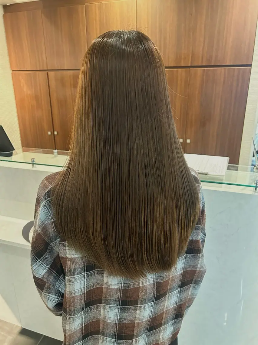 ロング カラー オレンジ カット ヘアカラー トリートメント チーフデザイナー 若林　麻衣のヘアスタイル