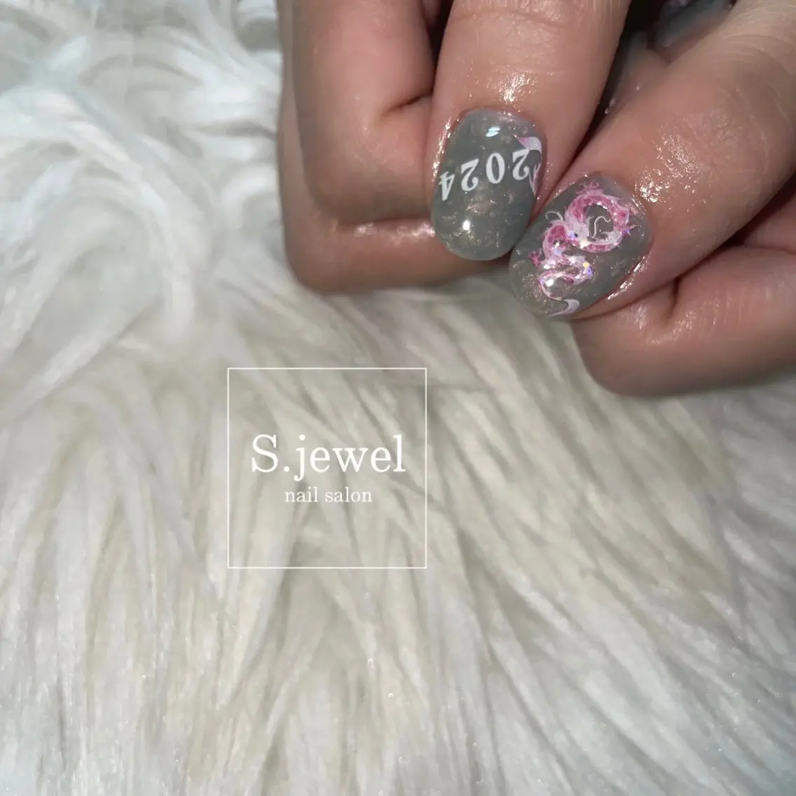 ネイル S. JEWELのネイルデザイン