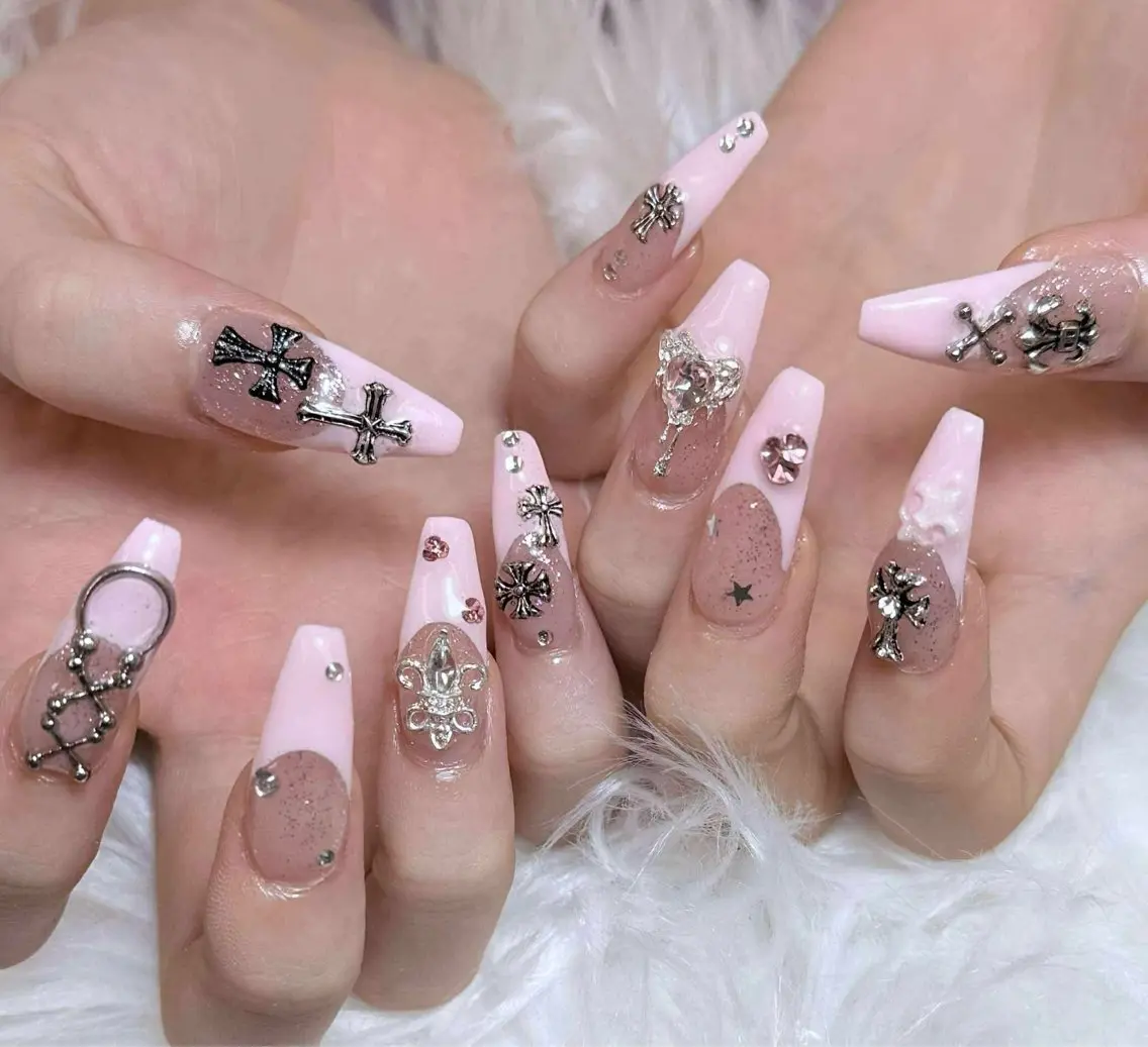 ネイル チークネイル 長さ出し フラッシュネイル フレンチネイル グラデーション AN NAIL SALONのネイルデザイン