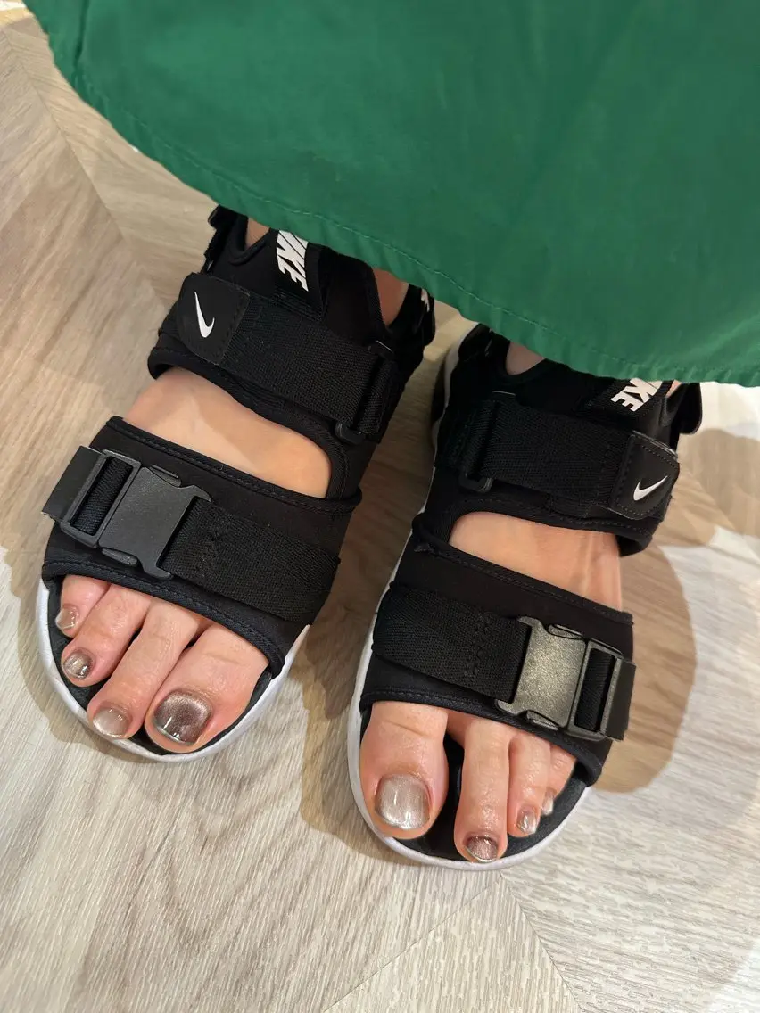 ネイル ECRLN エクランのネイルデザイン