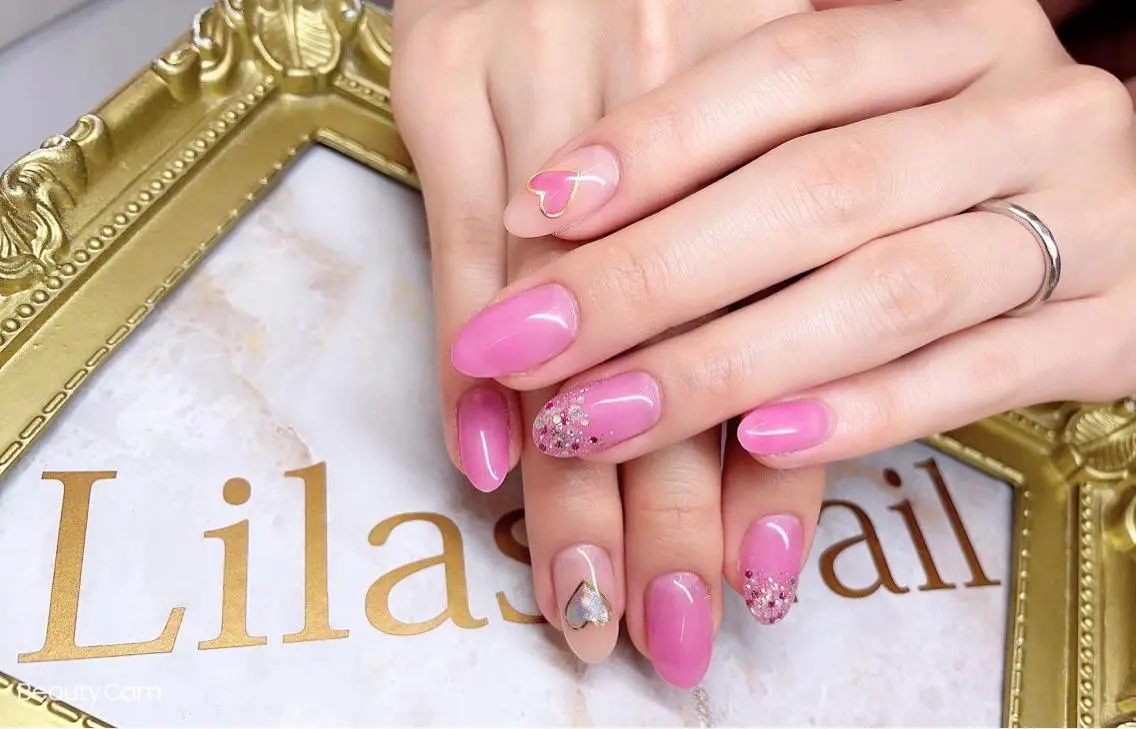 ネイル ジェルネイル ハードジェル ハート キラキラネイル ラメ(グリッター) Lilas Nailのネイルデザイン