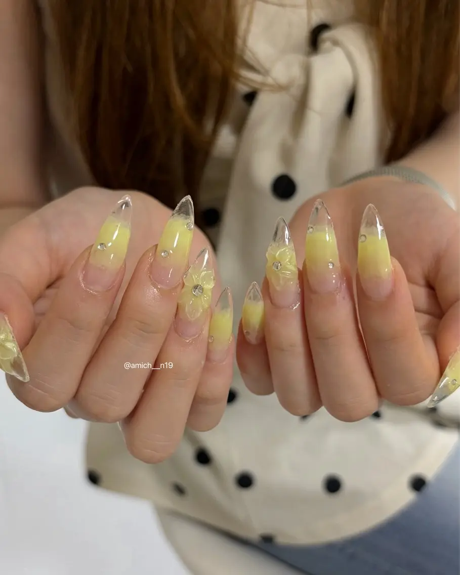 ネイル ハンドネイル ayumi ✩.*˚のネイルデザイン