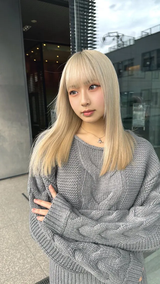ミディアム カラー ヘアアレンジ 切りっぱなしボブ ショートボブ ベージュカラー ブリーチ ケアブリーチ ヘアカラー トリートメント GiseL天神カラー 髪質改善/ブリーチのヘアスタイル