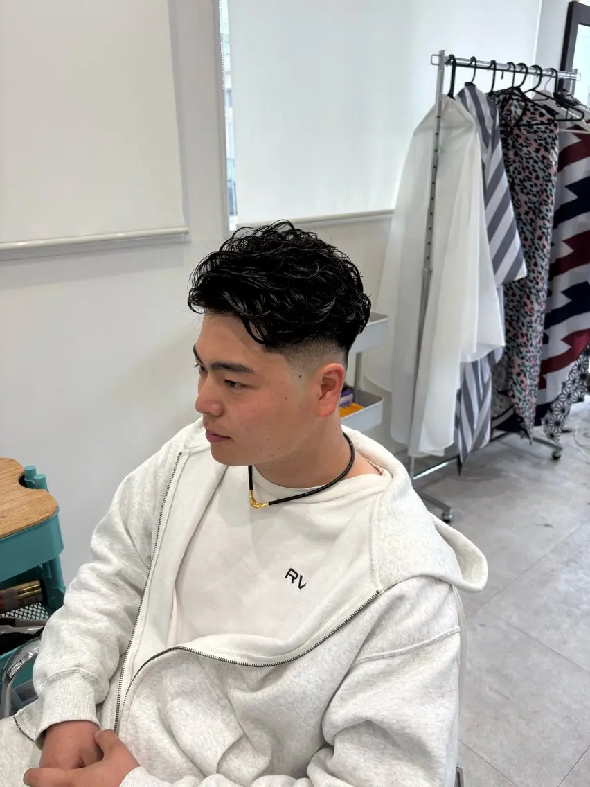 ショート パーマ メンズ カット パーマ 本間 颯太のヘアスタイル