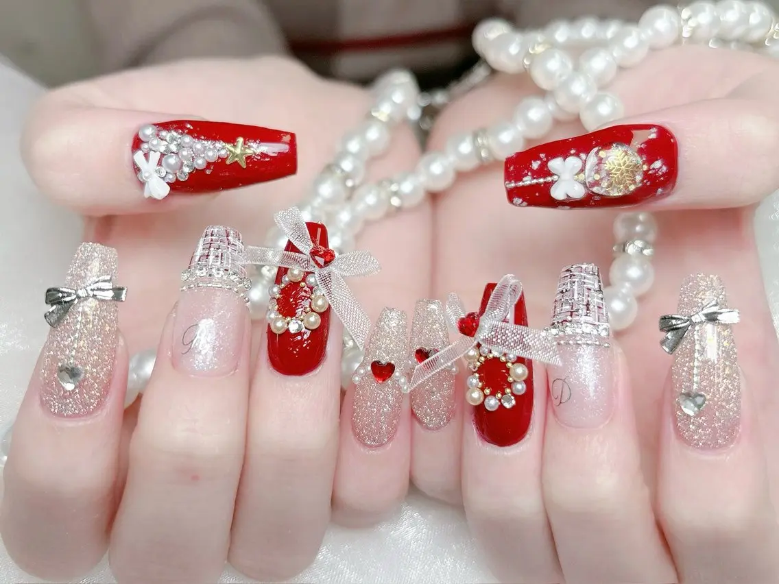 ネイル キラキラネイル スカルプネイル ハンドネイル MoMoA Nail ネイル長さ出し専門店のネイルデザイン