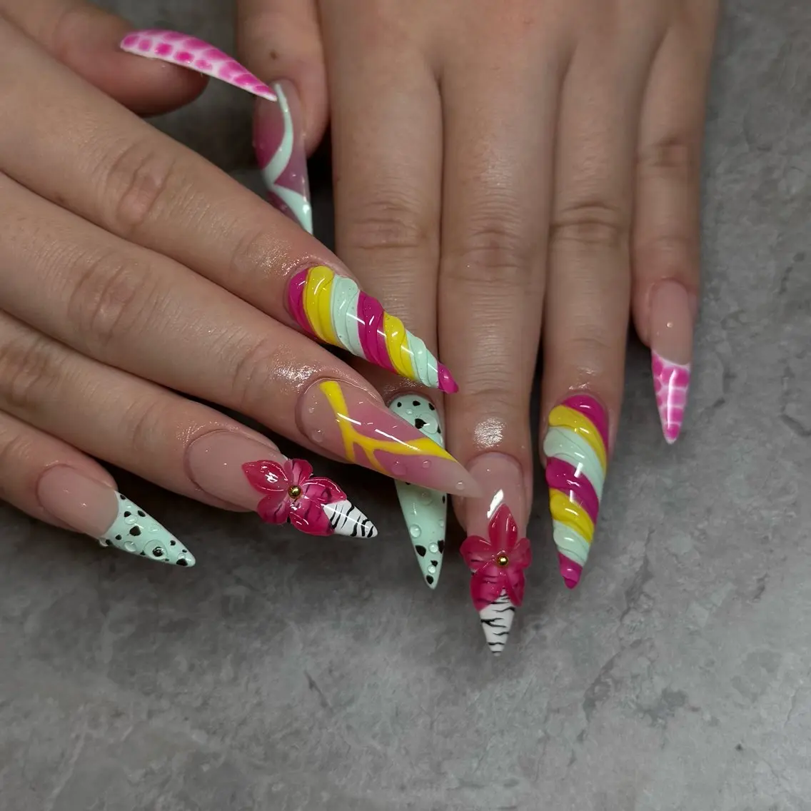 ネイル アートネイル クリアネイル ぷっくりネイル ハンドネイル IROHA NAIL 北村菜帆のネイルデザイン