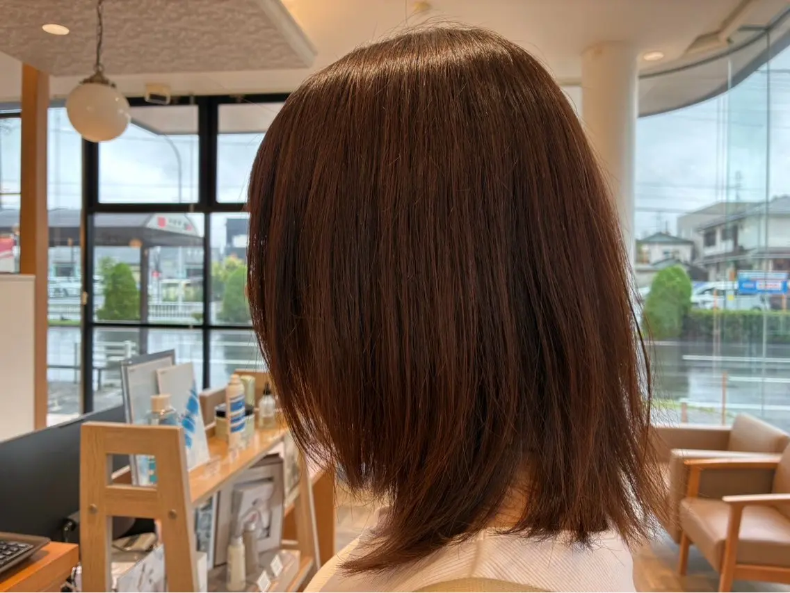 ミディアム カラー レイヤーカット かわにし ゆきのヘアスタイル