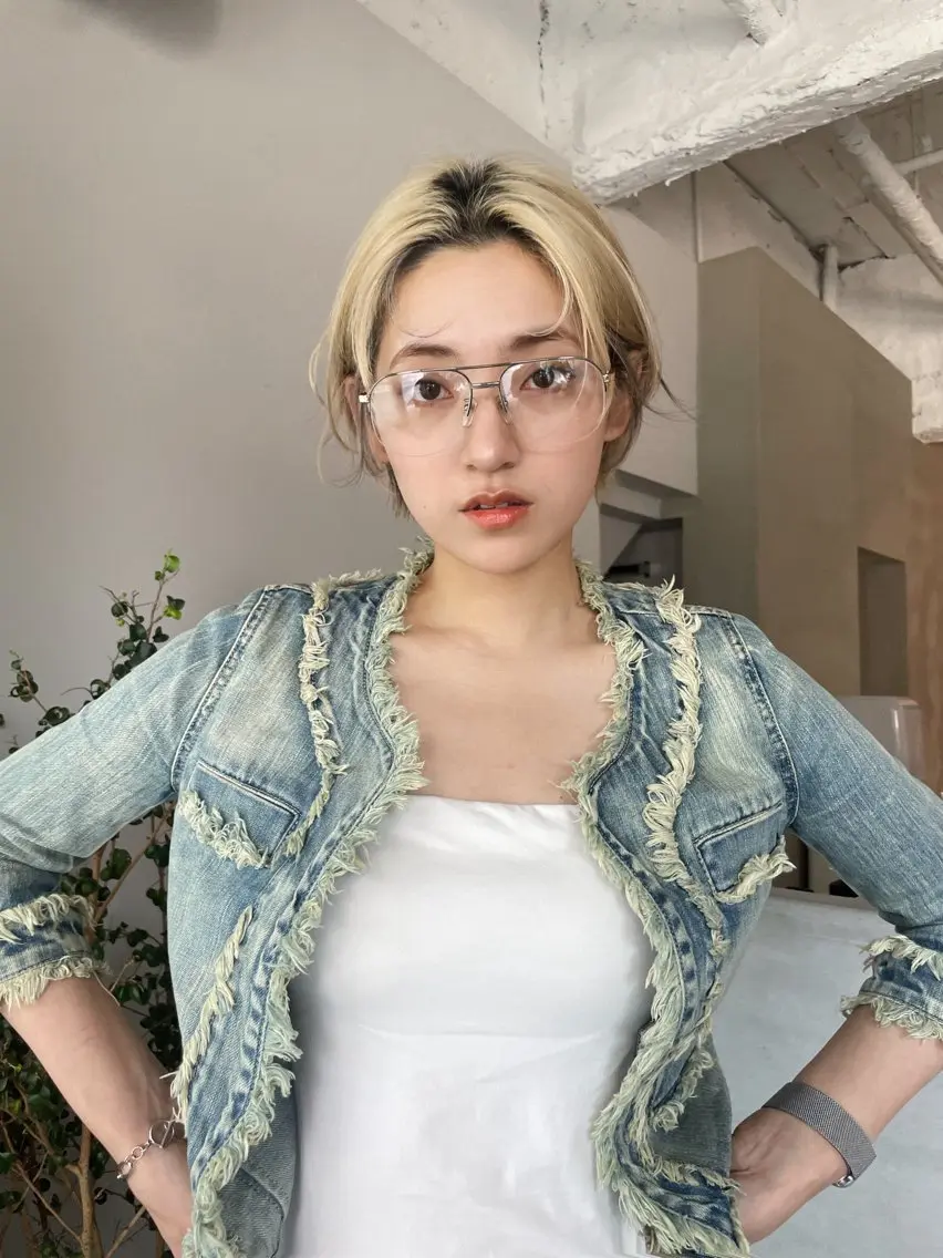 ショート 中村 玲音のヘアスタイル