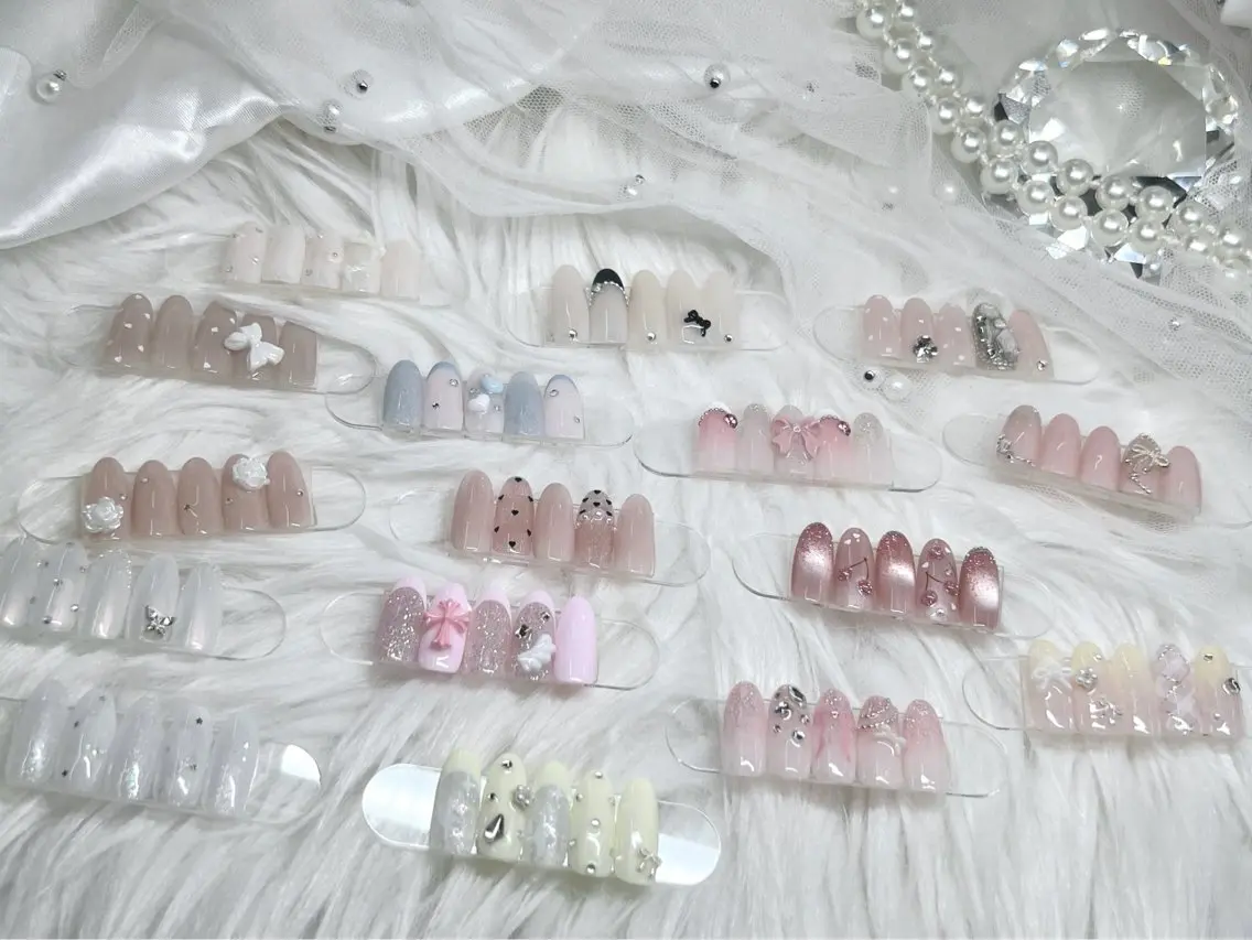 ロング ハンドネイル Nailsalon Angeのネイルデザイン