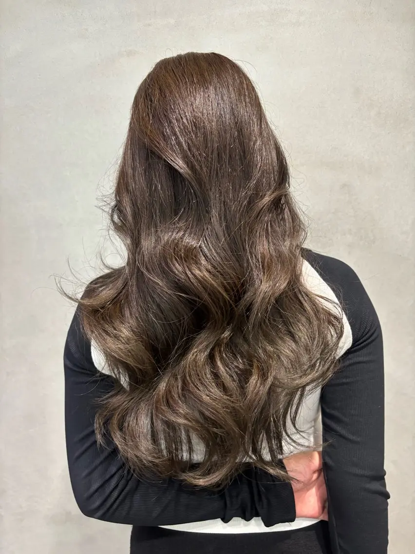 ロング MANA/上野/ カラーモデル🖤✨のヘアスタイル