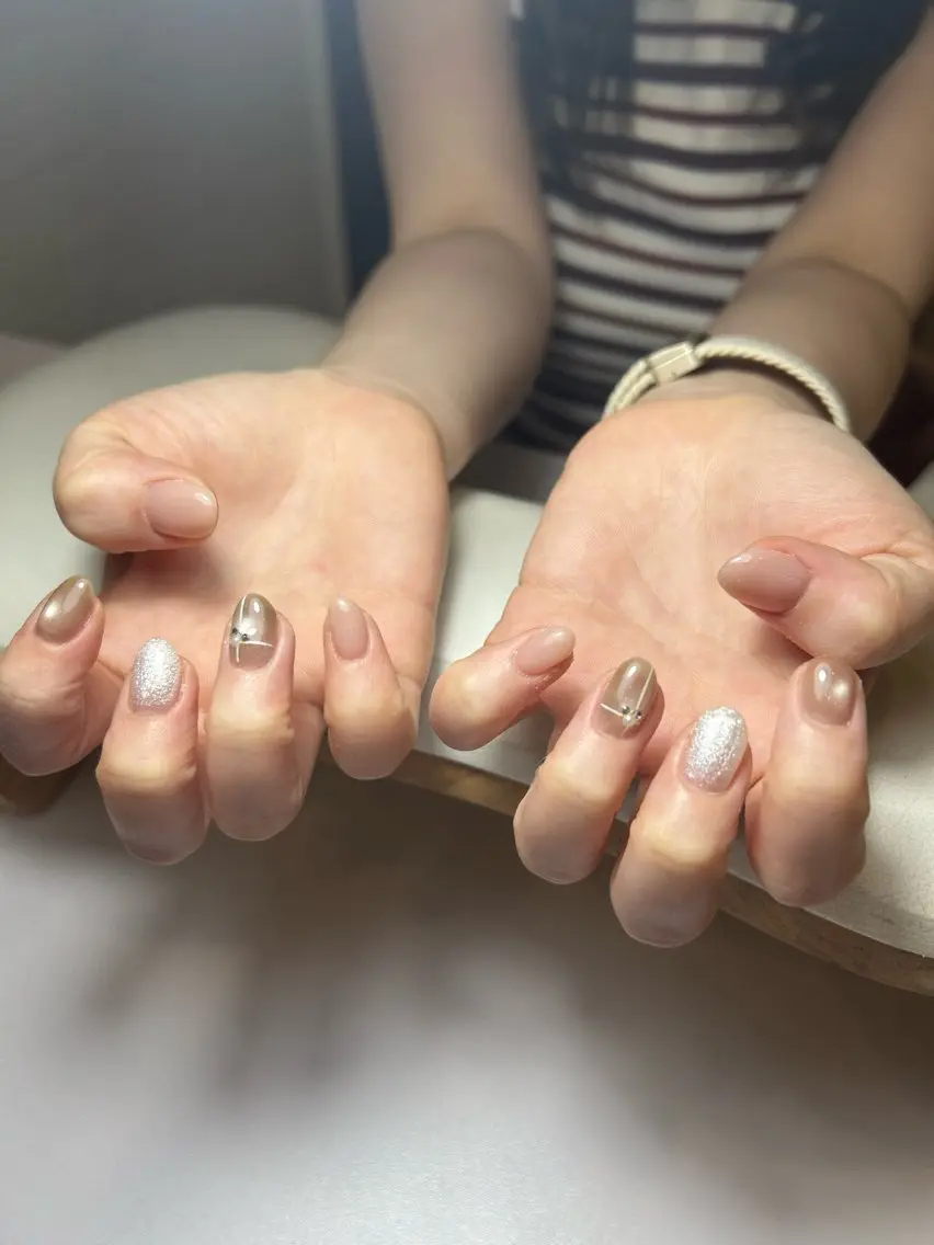 ネイル ハンドネイル 🎀 アネラ しま  🎀のネイルデザイン