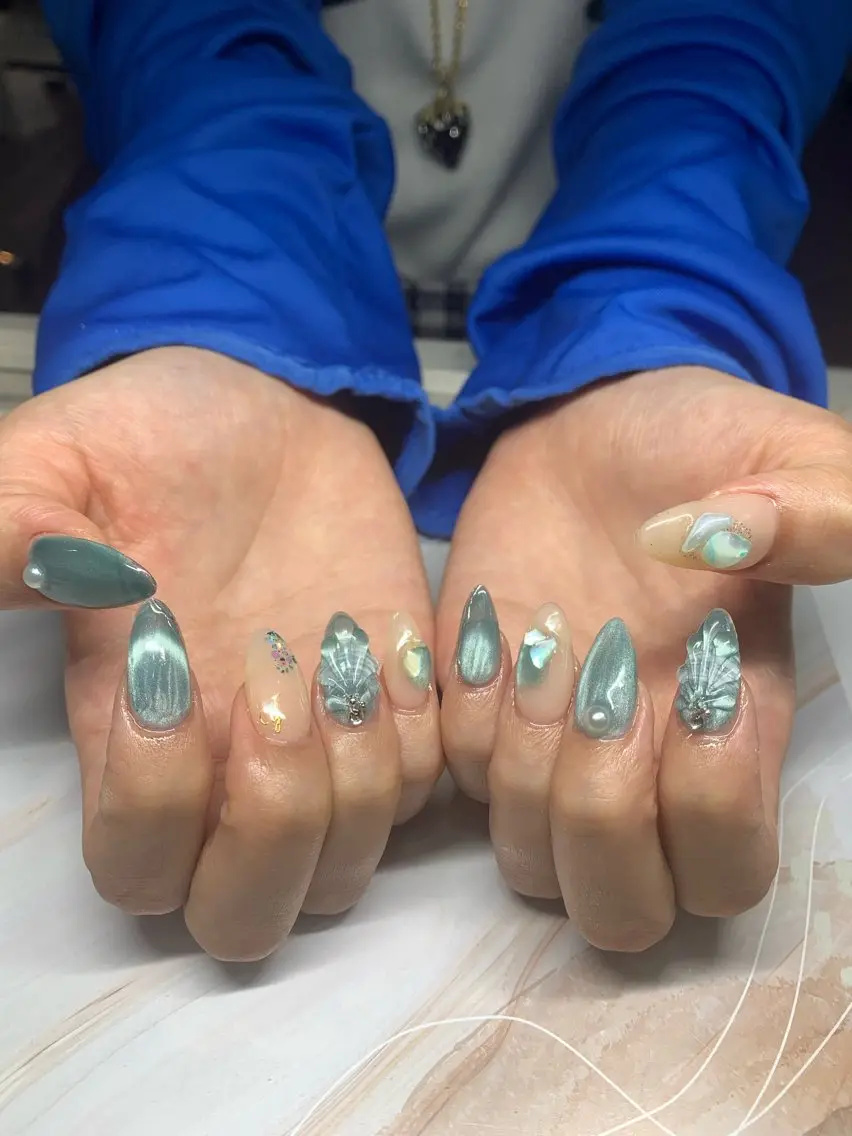 ネイル フレンチネイル ジェルネイル 韓国ネイル マグネットネイル マグネットフレンチ akina nailsのネイルデザイン