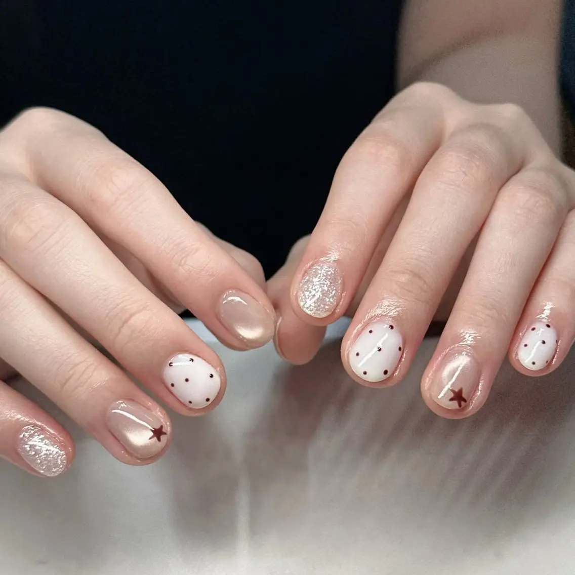 ネイル チークネイル ドット フレンチネイル グラデーション 韓国ネイル ハンドネイル Minette nailrinrinのネイルデザイン