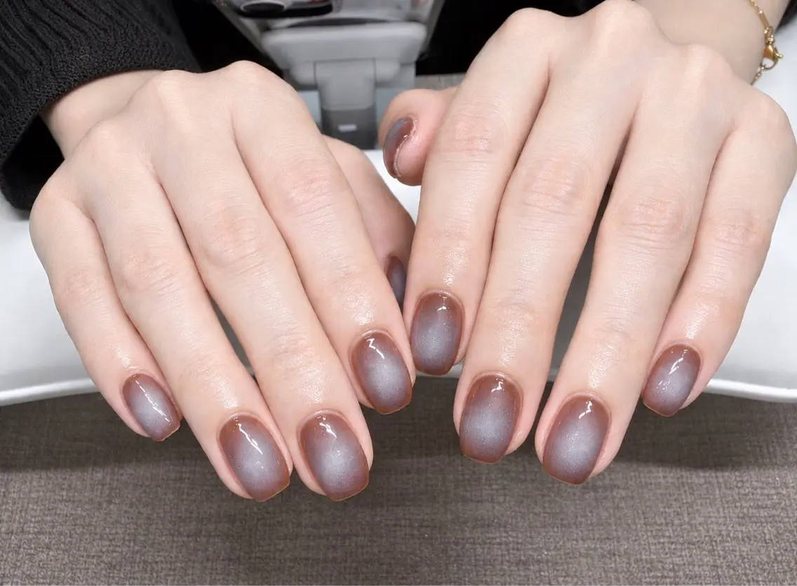 ネイル オーロラネイル べっ甲ネイル チークネイル 成人式 長さ出し ハンドネイル ハンドケア For you. Nail Salonのネイルデザイン